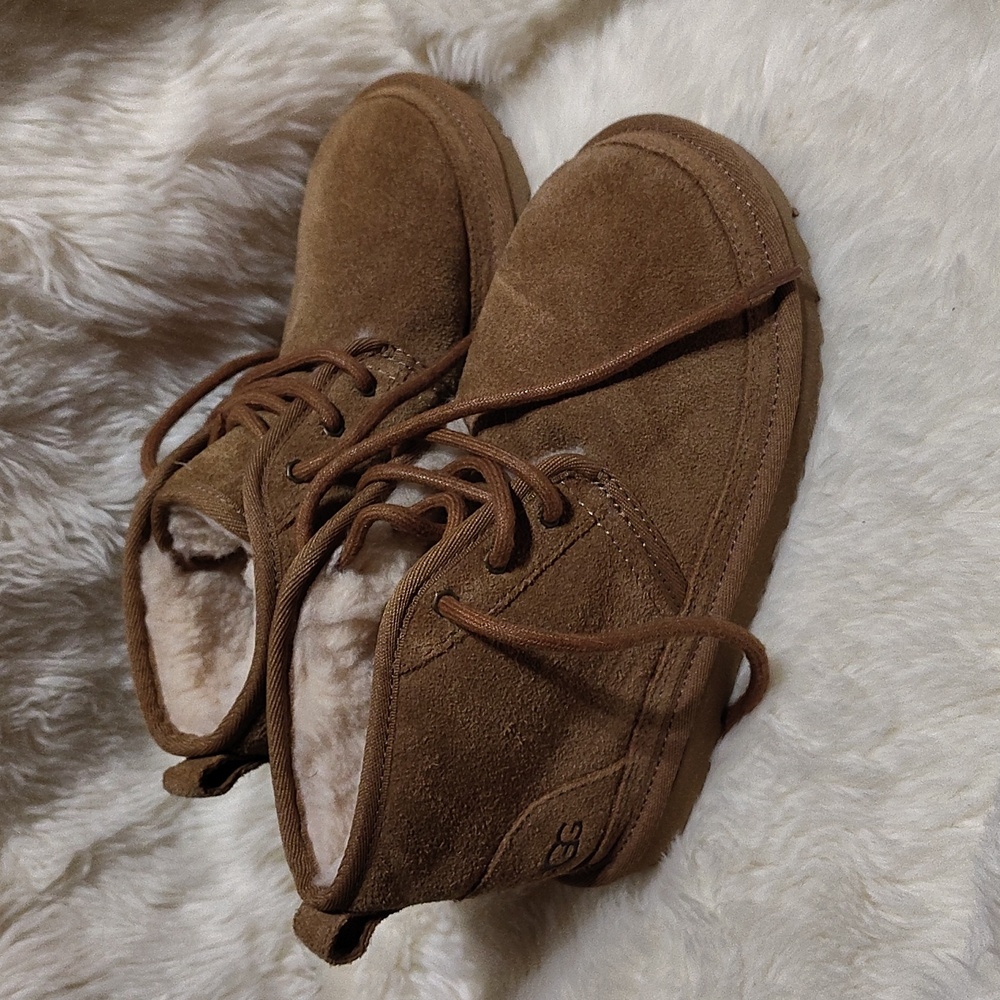 UGG Kids Brown Suede Lace-Up Boots